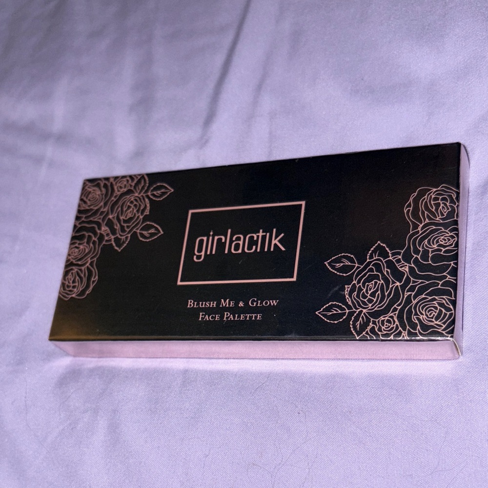 Blush Me & Glow Face Palette - Pink and Black